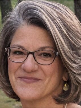 Meet your Posher, Angie